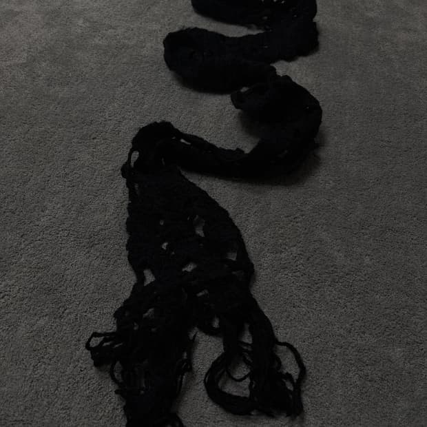 Vintage v-kei punk mood black scarf