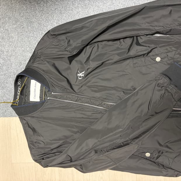 캘빈 클라인 봄버 자켓 바람막이