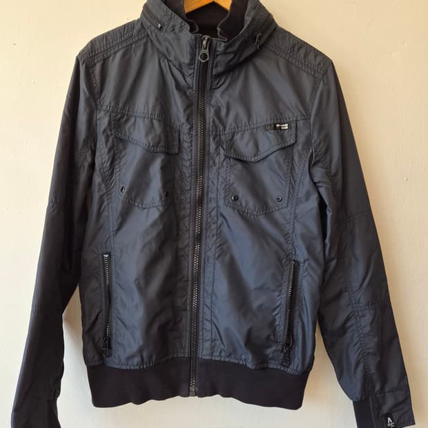 버커루 진스 남성 바람막이점퍼
