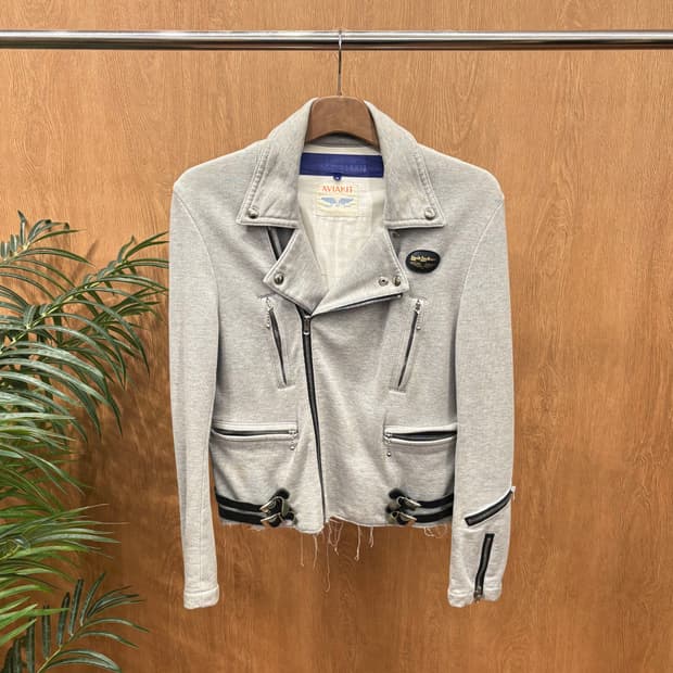 꼼데가르송 맨 스웨트 라이더 자켓 지퍼 포켓 레더 버클 디테일 그레이