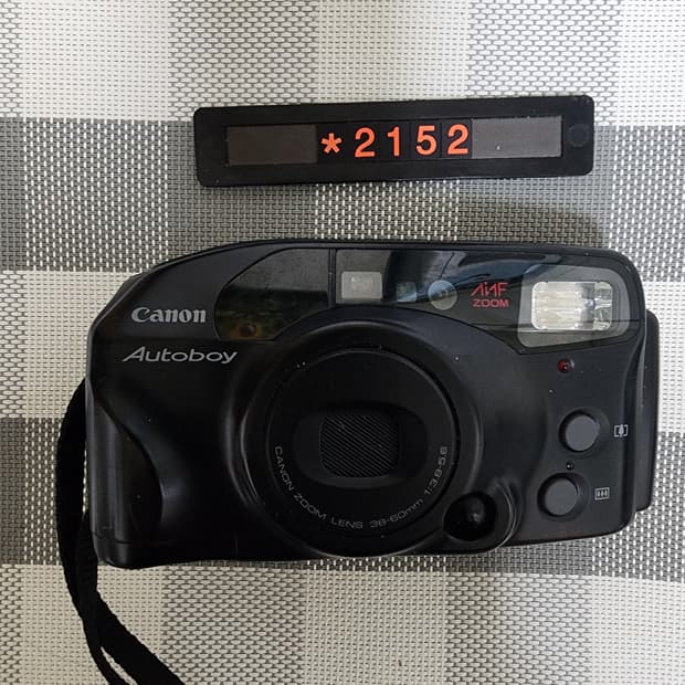 캐논 뉴오토보이 필름카메라