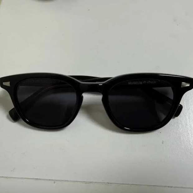 뮤지엄바이비컨 MUSEUM.6 ARTISAN C1 선글라스