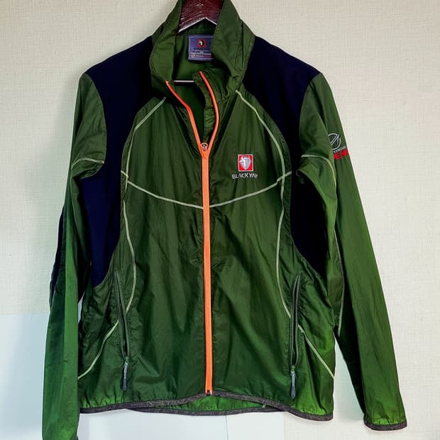 블랙야크 정품 바람막이 자켓 100사이즈