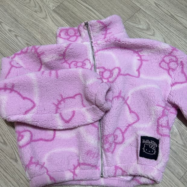 헬로키티 후리스