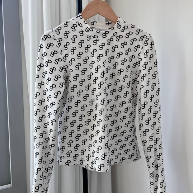 sakspotts 삭스파츠 기모 로고 롱슬리브