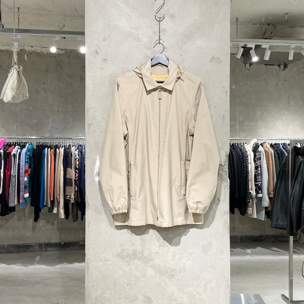 프라다 레드탭 베이지 고어텍스 폴리에스터 파카