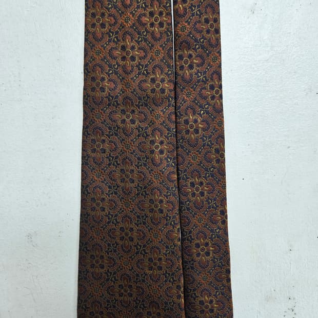 샤넬 빈티지 패턴 실크넥타이