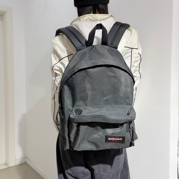 이스트팩 카모 백팩 가방