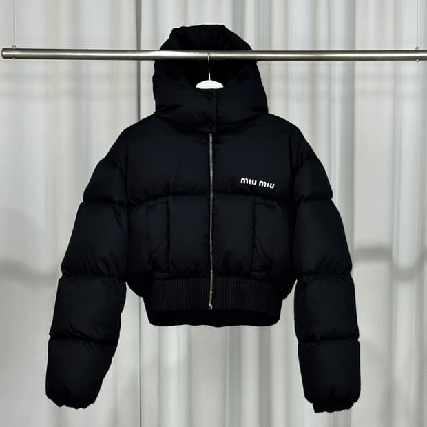 (42) 미우미우 크롭 후드 패딩 나일론 다운