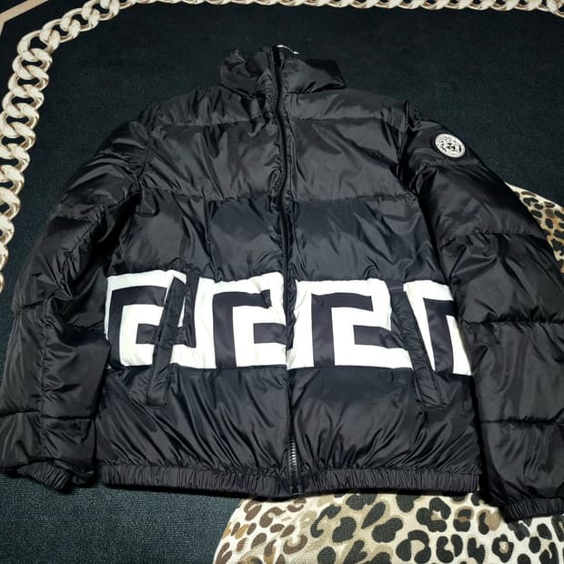 베르사체 메두사 와펜 그레카 패턴 푸퍼 패딩 L 정품