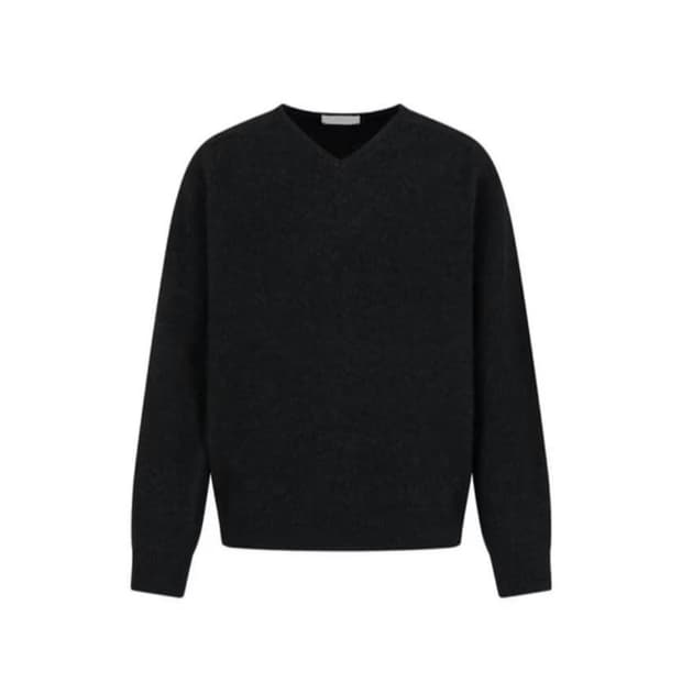 구매) 아모멘토 라쿤 브이넥 니트