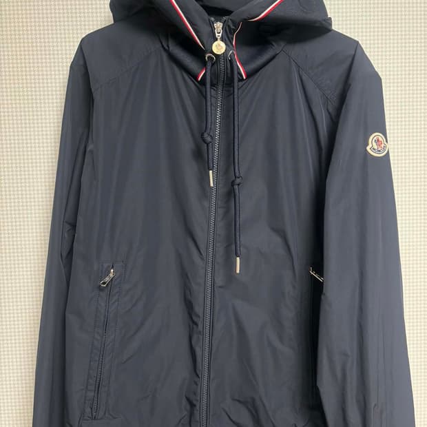 몽클레르 네이비 바람막이 3사이즈
