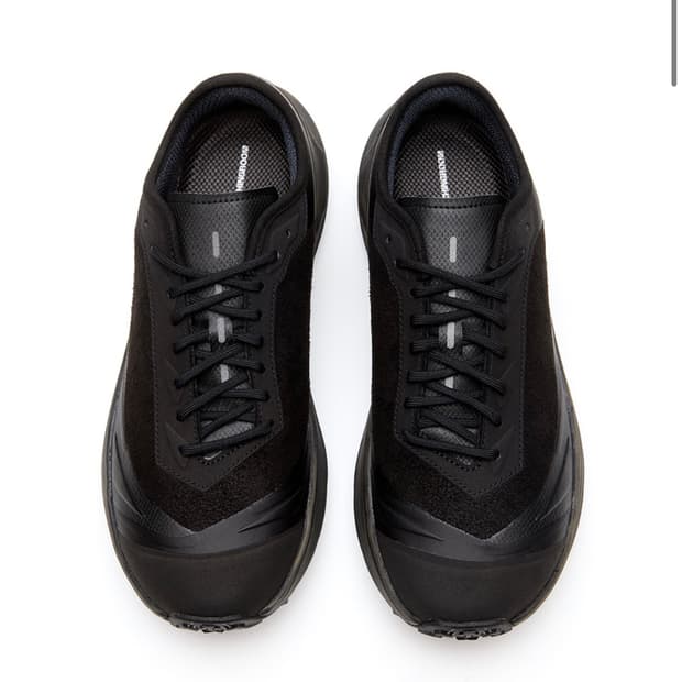 [260] 해칭룸 데상트 트레일 런닝화