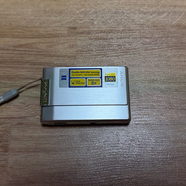 소니 사이버샷 DSC-T100 디카 팝니다