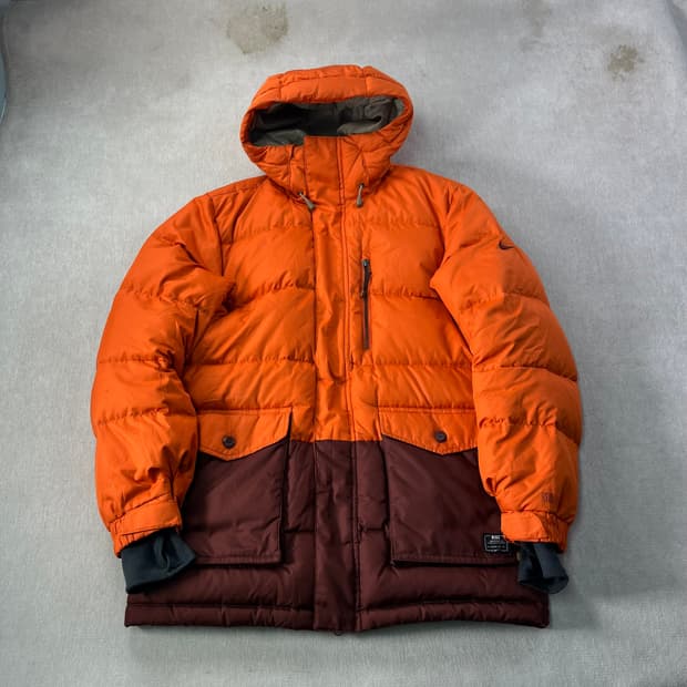 100 나이키 워터루프 덕다운 후드 패딩