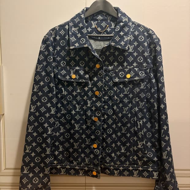 루이비통 킴존스 모노그램 데님 자켓 52