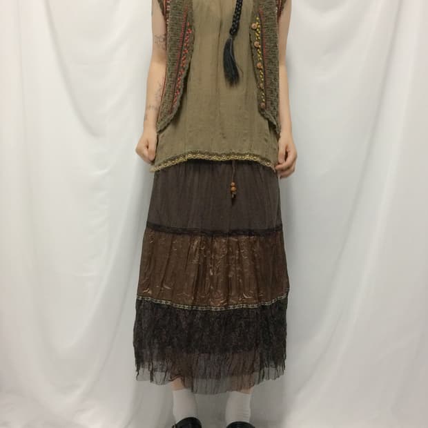 lace trimming sleeveless
