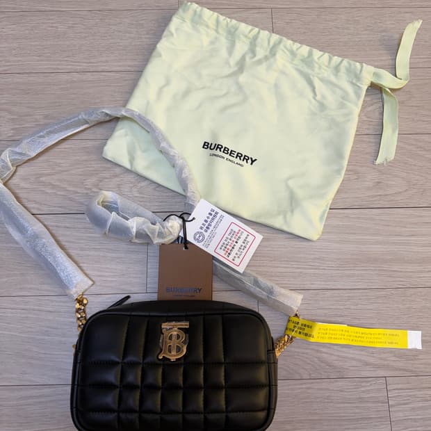 새상품! 버버리 미니 롤라 카메라백 블랙