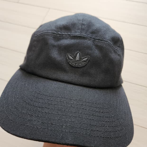 아디다스 남녀공용 오리지널 5패널 블랙 H34573 캠프 캡 모자

사이