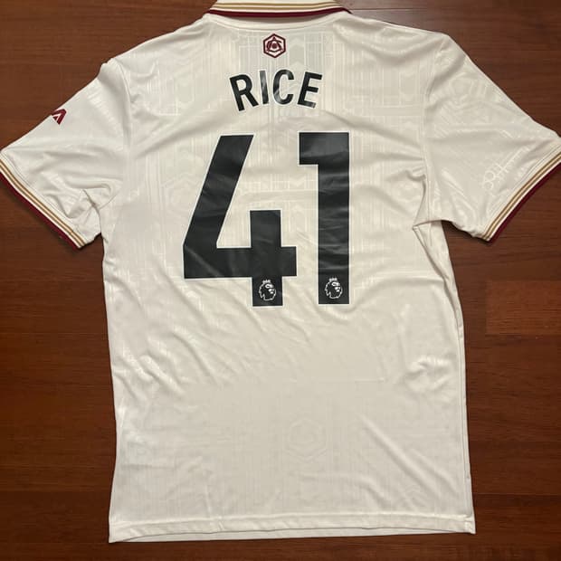 아스날 25-26 유니폼 써드 라이스 마킹 