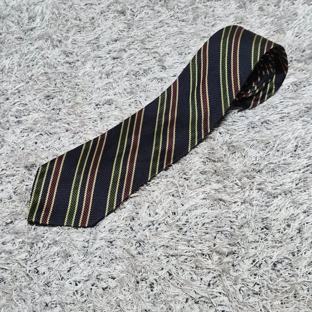 브룩스브라더스 사선 패턴 넥타이 Free - N73