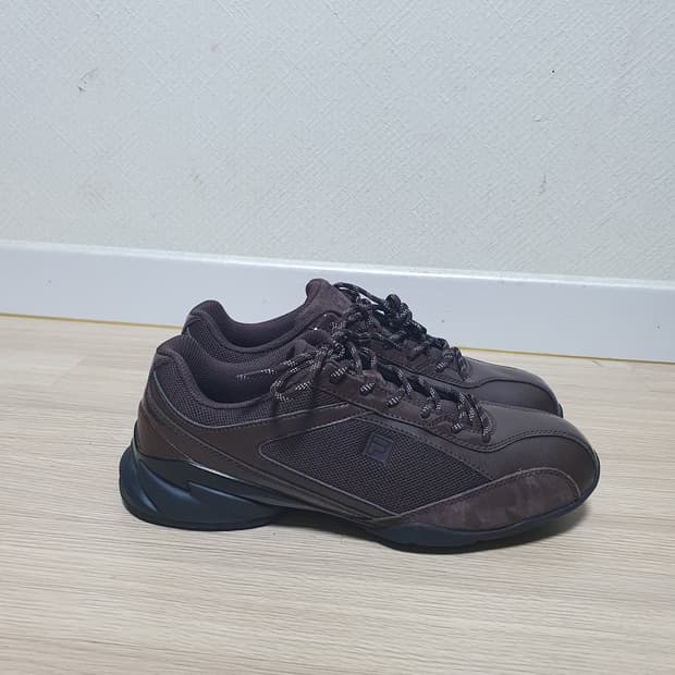 휠라 리트모 LT 브라운 스니커즈 270