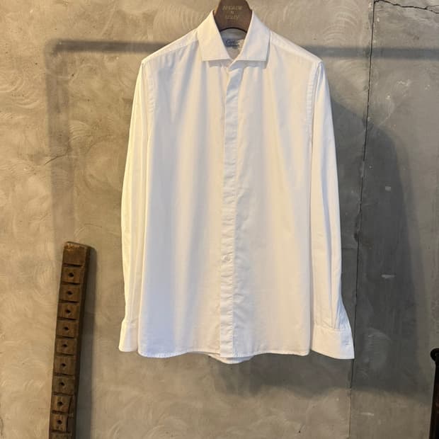 까르띠에 유니폼 셔츠 100