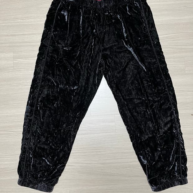 23fw 슈프림 벨벳 트랙 팬츠