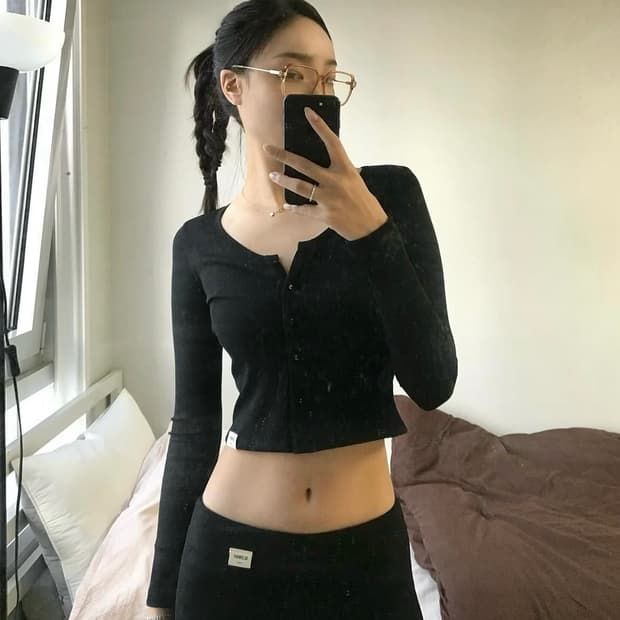글로니 classic rib v neck cardigan 가디건 