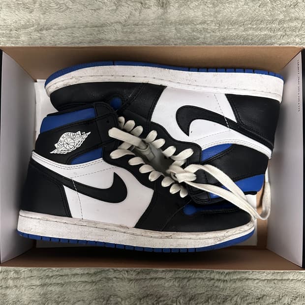 조던 1 레트로 하이 OG 로얄토 255