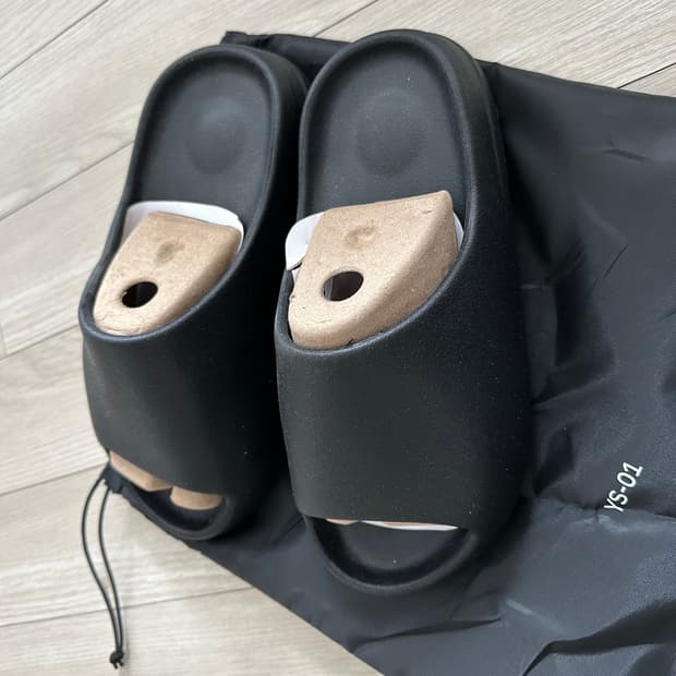 Yeezy 공홈 슬라이드 7사이즈