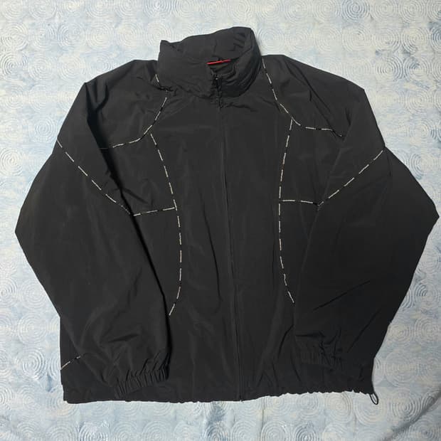 슈프림 로고 파이핑 후드 트랙 자켓 블랙