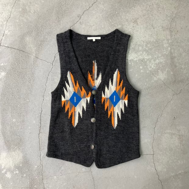 charcoal chimayo pattern knit vest