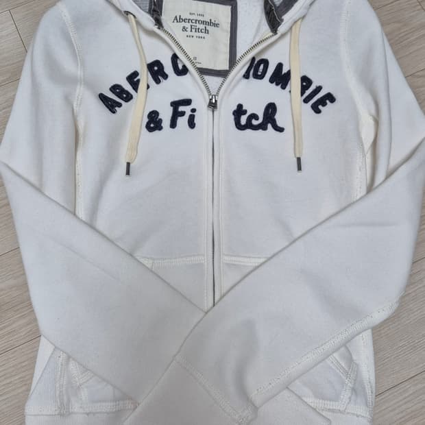 아베크롬비 화이트 딱붙 후드집업