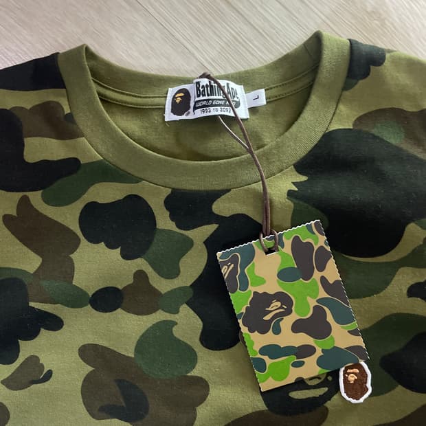 베이프 퍼스트 카모 원 포인트 롱슬리브 티셔츠 그린