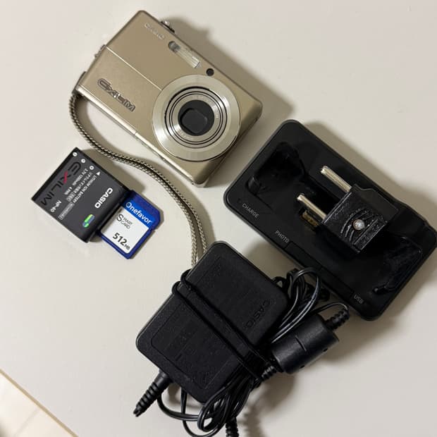 태연디카/뽀용🫧) 카시오 엑실림 z500 빈티지 디카 디지털카메라 골드