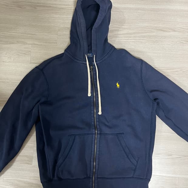 폴로 후드집업