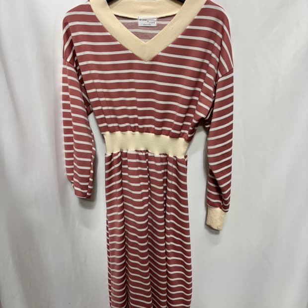 스트라이프 허리 밴딩 브이넥 롱 원피스