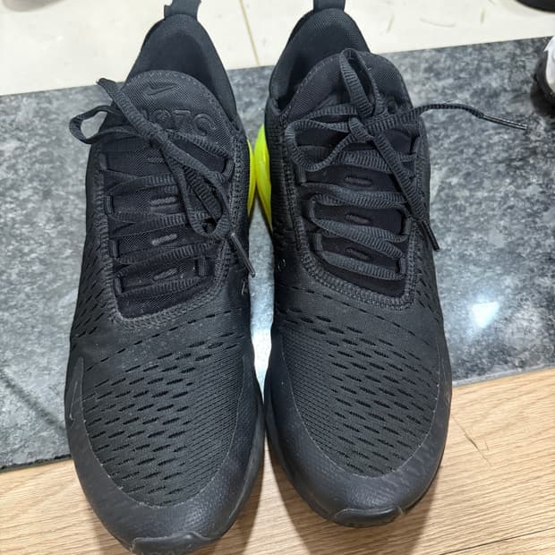 나이키 에어맥스 270 블랙 형광 270mm