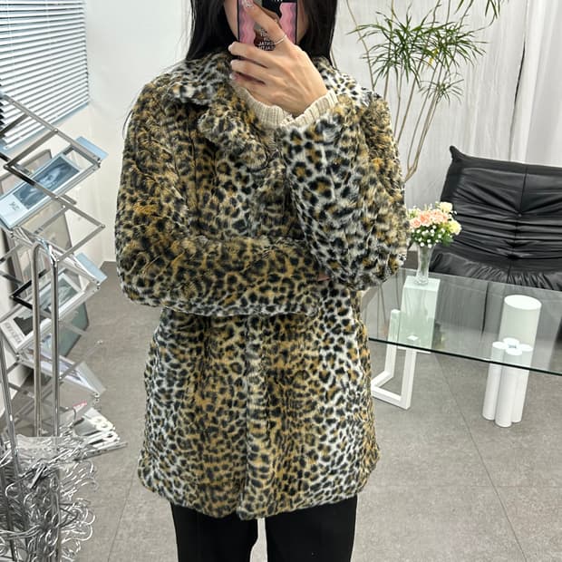 HOTTOPIC 호피무늬 퍼 자켓