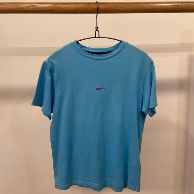 beams boy sky blue tee