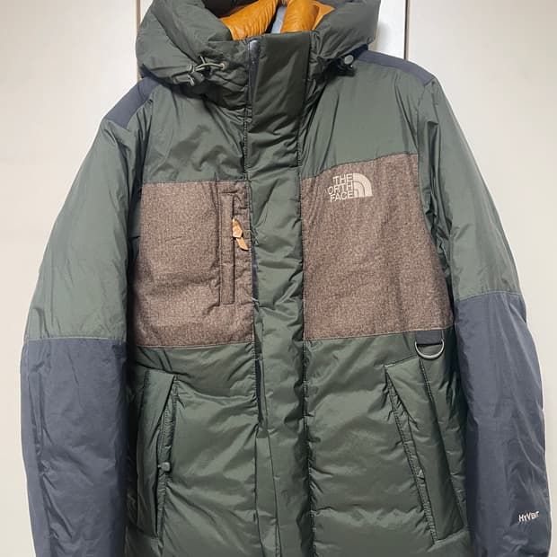 노스페이스 화이트라벨 파이오니아 다운 점퍼 90사이즈