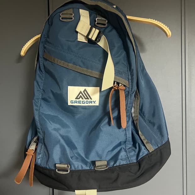 (OS)디스이즈네버댓 그레고리 백팩 네이비