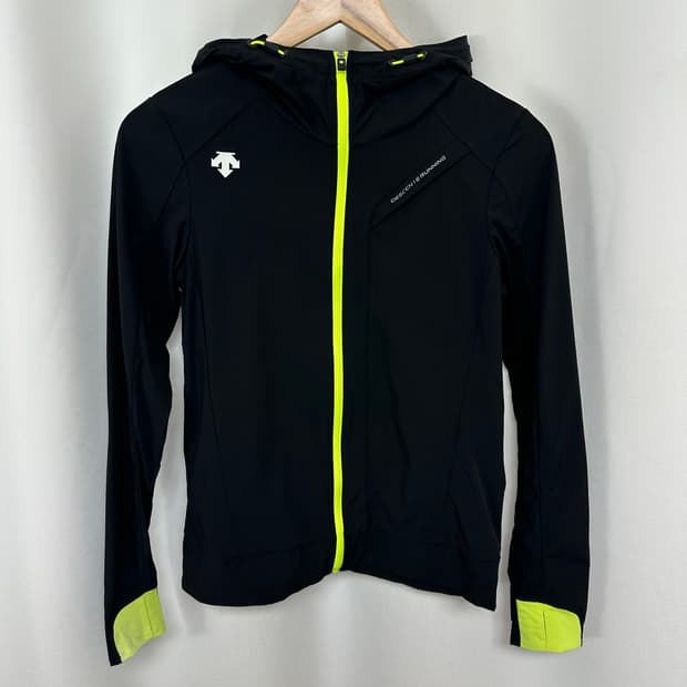  데상트 여자 런닝 후드 집업자켓 검정 85