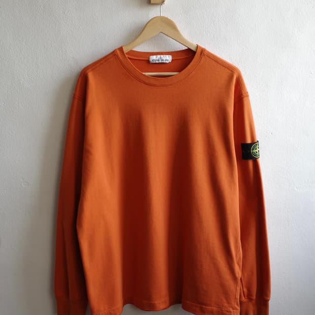 스톤아일랜드 스웻셔츠