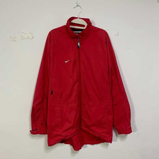 나이키 레드 바람막이 자켓