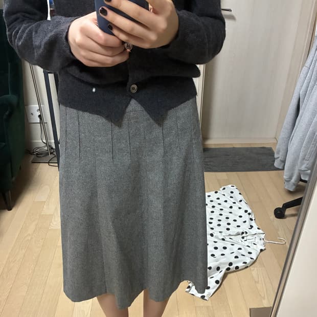 꼼사 데 모드 그레이 미디스커트 모리걸 하구미