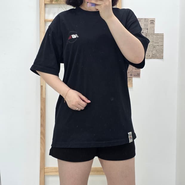 [프립]95/뉴발란스 서울 반팔티 블랙