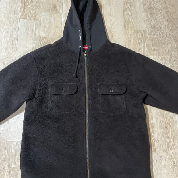 슈프림 23fw 플리스 누빔 후드 자켓 s