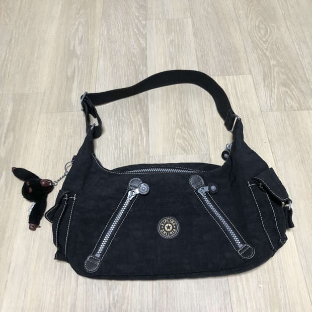 (ONE SIZE) 키플링 KIPLING Y2K 숄더 트라이앵글 백 블랙